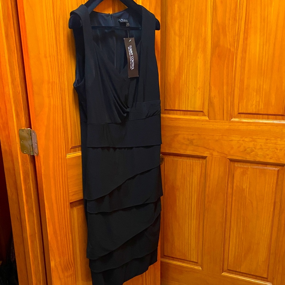 dressbarn Black Sleeveless Tiered Sheath Dress